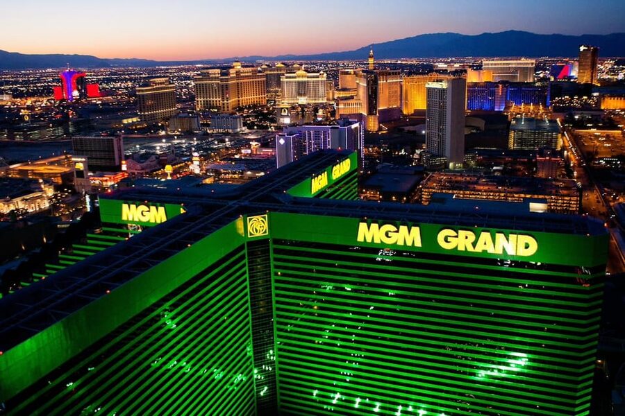 Las Vegas: Nighttime Helicopter Flight over the Strip - How the Timing Really Works: 2 Hours Total, Short Flight, Big Visual Payoff