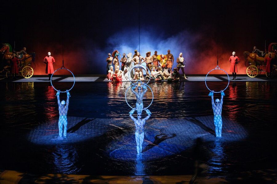 Las Vegas: “O” by Cirque du Soleil at Bellagio - Why O stays popular after all these years