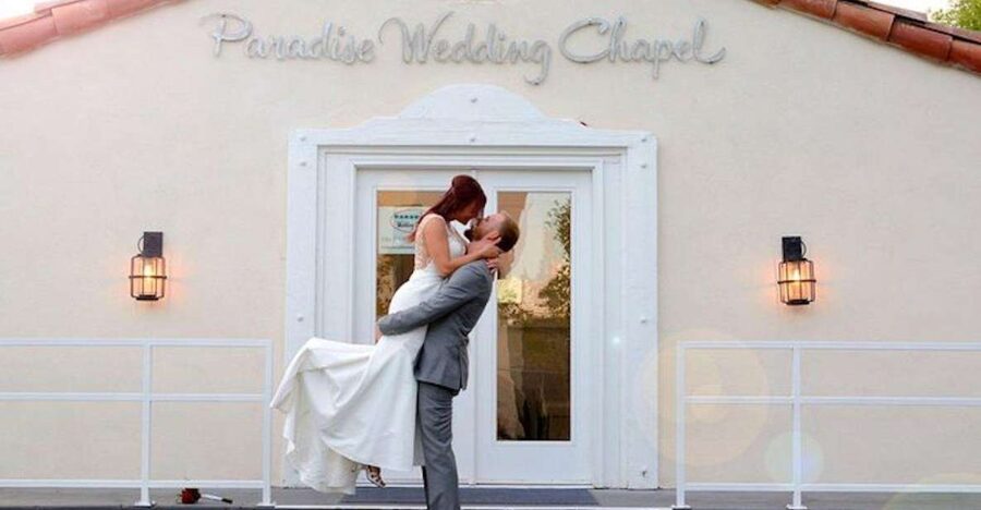 Las Vegas: Paradise Wedding Chapel Quickie Sign & Go Wedding - Budget and Photo Reality: What You’ll Pay Beyond the $65