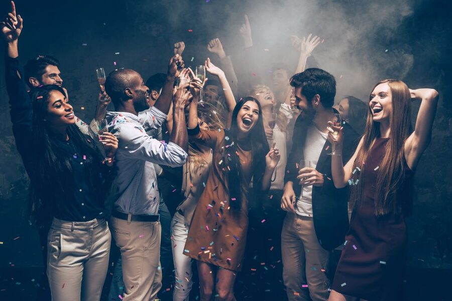 Las Vegas: Party Bus Nightlife Guided Tour - Why this Las Vegas party bus crawl feels different