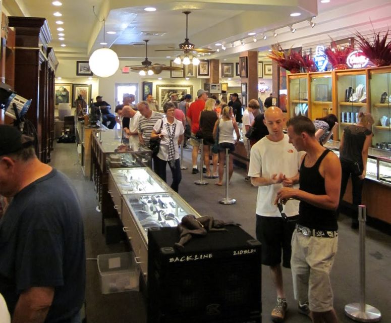 Las Vegas: Pawn Stars, Counts Kustoms, Shelby American Tour - Shopping and food choices: spend time where it matters