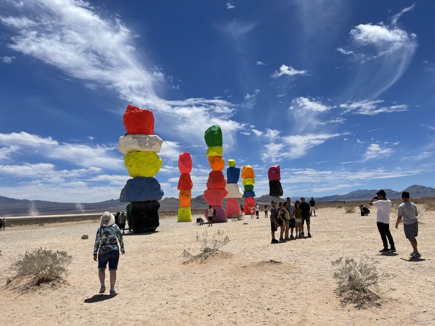 Las Vegas: Private 7 Magic Mountains and Vegas Sign Car Trip - A tight two-hour flow: what the drive time is really buying you