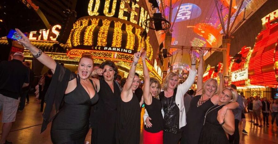Las Vegas: Private Party Bus Tour Of Vegas Strip w Champagne - A 1-Hour Vegas Strip Party on Your Own Private Bus