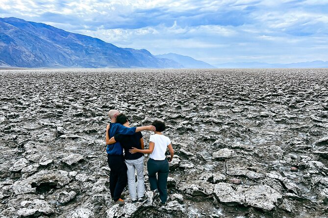 Las Vegas Private Small Group Family Tour at Death Valley - Starting at 6:00 AM: Pickup, Drive Time, and How the Day Works