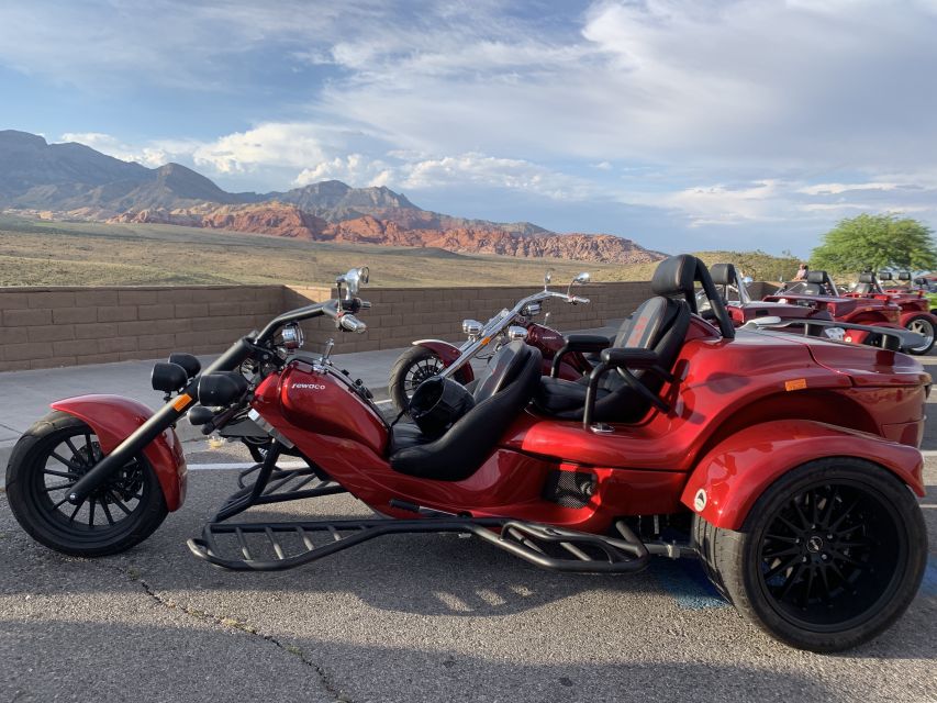 Las Vegas: Red Rock Canyon and Las Vegas Strip Trike Tour - The Welcome Sign Stop: The Best Photo Moment in Vegas