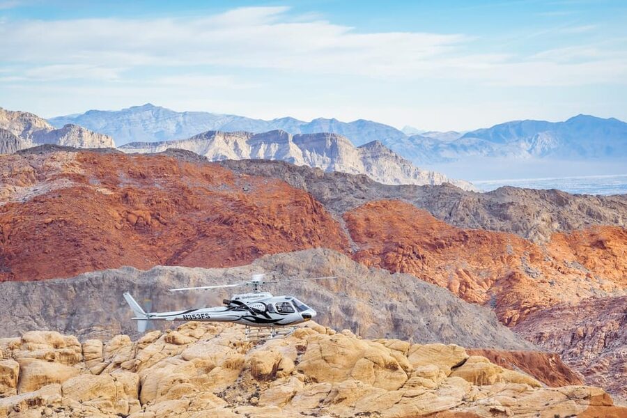 Las Vegas: Red Rock Canyon and Vegas Strip Helicopter Tour - Key Points at a Glance