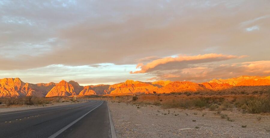 Las Vegas: Red Rock Canyon Sunrise Self-Guided E–Bike Tour - Sunrise Starts in Summerlin: pickup, timing, and the first few minutes