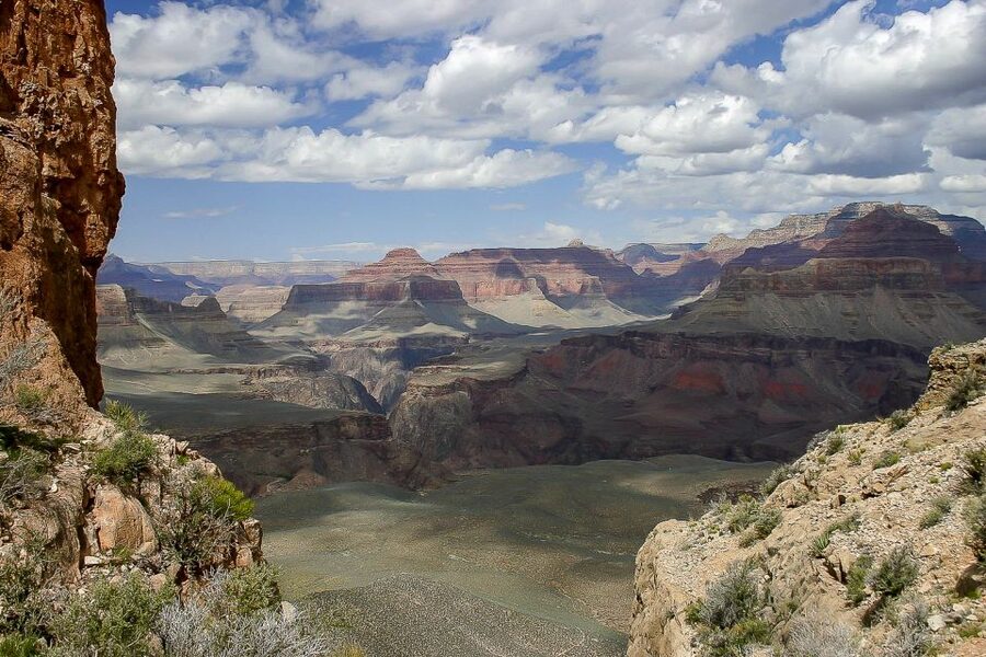 Las Vegas: Roundtrip Flight to Grand Canyon & Hummer Tour - Up in the Air: The South Rim Aerial Flight and Audio Commentary