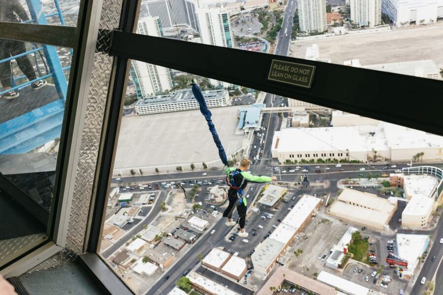 Las Vegas: STRAT SkyJump Ticket - Cameras, video options, and how to get a keepsake
