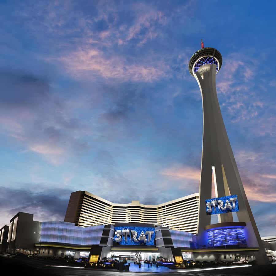 Las Vegas: STRAT Tower Observation Deck Ticket - Indoor vs Outdoor Decks: Glass Comfort and Windy Las Vegas Air