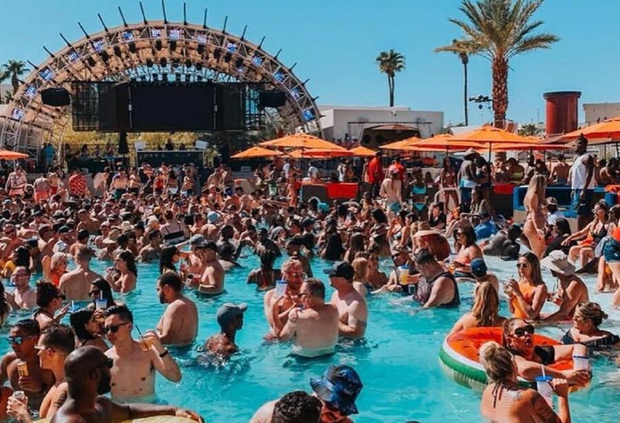 Las Vegas Strip: 3-Stop Pool Party Crawl with Party Bus - Key perks you’ll feel right away
