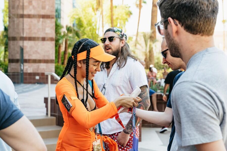 Las Vegas Strip: 3-Stop Pool Party Crawl with Party Bus - A five-hour Strip shortcut: three day clubs without the hassle