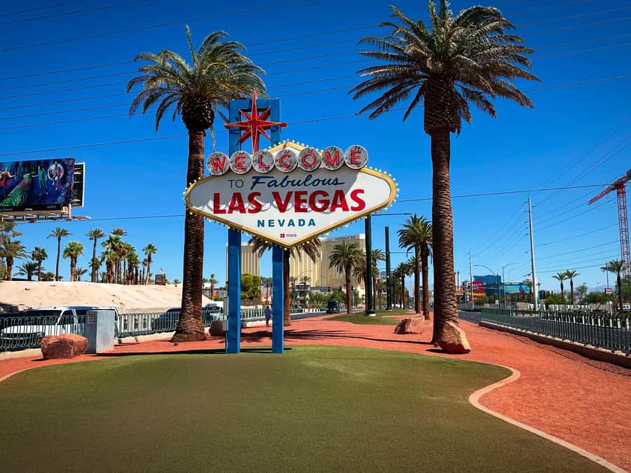 Las Vegas Strip: 90-Minute Sightseeing Tour with Photo Stops - Key highlights worth your time