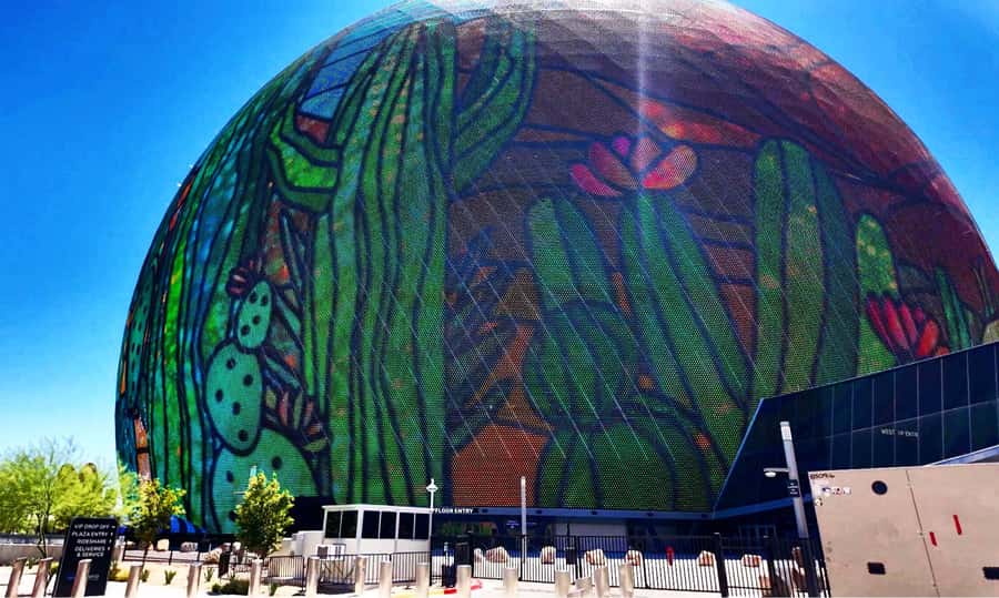 Las Vegas Strip: 90-Minute Sightseeing Tour with Photo Stops - Sphere Las Vegas photo stop: quick, iconic, and time-boxed