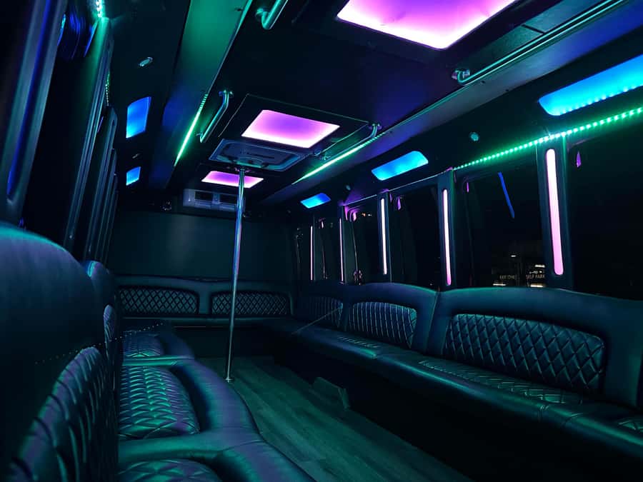 Las Vegas Strip: 90-Minute Sightseeing Tour with Photo Stops - Comfort and timing: what the limo bus gives you (and what it can’t)