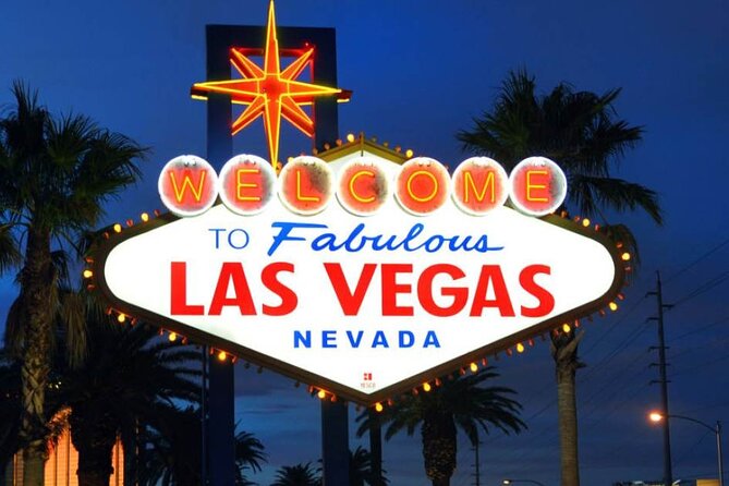 Las Vegas Strip at night like a Star with champagne by luxury limo - 3 or 5 hrs - What’s Included (and What You’ll Need to Plan Separately)