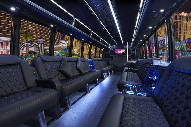 Las Vegas Strip at night like a Star with champagne by luxury limo - 3 or 5 hrs - Families and Pets: Policies You Should Know Before You Go