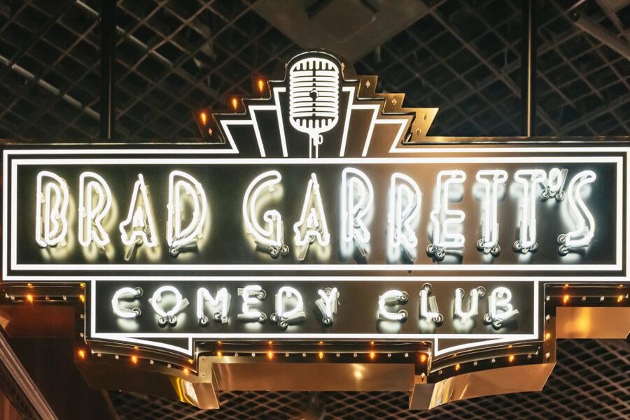 Las Vegas Strip: Brad Garrett’s Comedy Club at MGM Grand - Key things that make this comedy night work