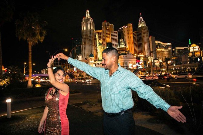 Las Vegas Strip by SUV Stretch Limo with Personal Photographer - The Photographer Factor: 80+ Full-Resolution Photos Within 24 Hours