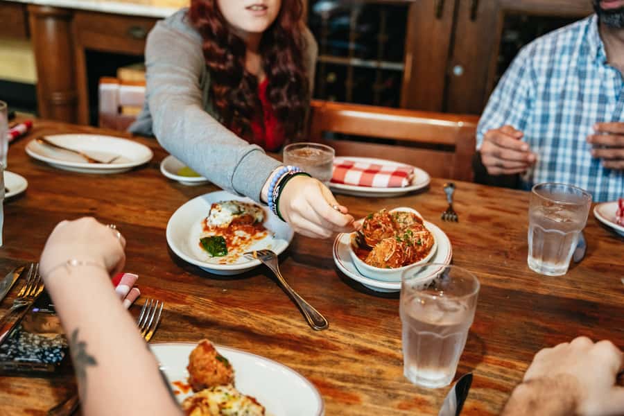 Las Vegas Strip: Foodie Walking Tour - Wine included, and why that matters for value