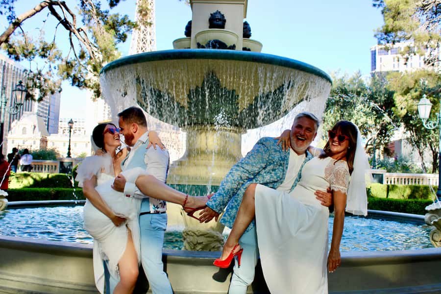 Las Vegas Strip Limo Tour with Champagne and Photos - Key Things to Know Before You Go