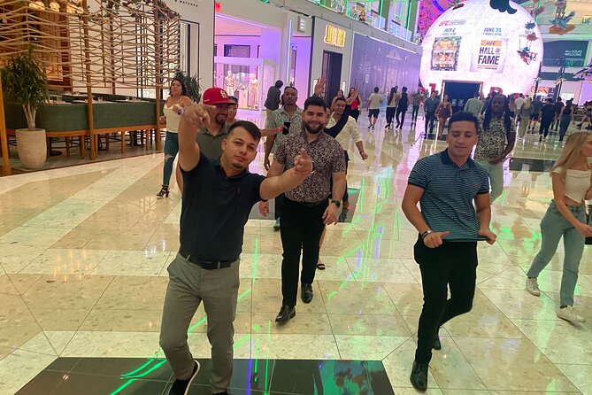 Las Vegas Strip Nightclub Crawl - Welcome to Fabulous Las Vegas Sign: The Photo Stop That Saves Time