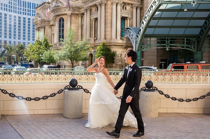 Las Vegas Strip Photo Shoot - Price and Value: $525 per Group (Up to 8 People)
