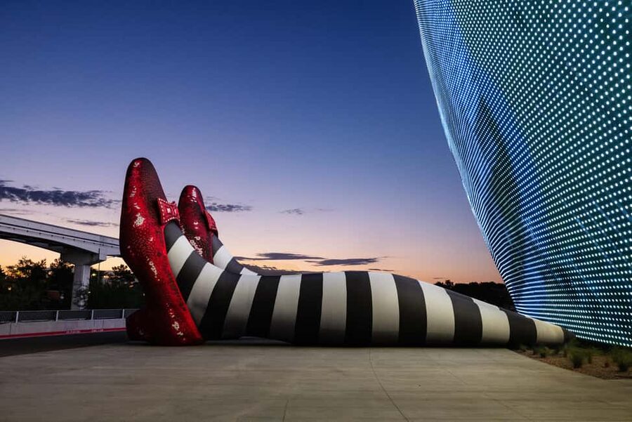 Las Vegas: The Sphere Experience — The Wizard of Oz - Getting to Sphere and Finding the Plaza Entry