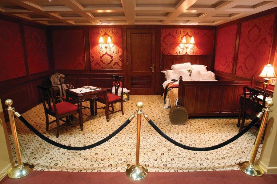 Las Vegas: Titanic Artifact Exhibition at the Luxor Hotel - 250+ Titanic Artifacts: The Objects That Carry the Weight