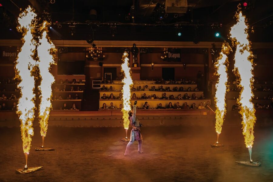 Las Vegas: Tournament of Kings Show at Excalibur - Jousting, horse racing, and sword fighting you can actually follow