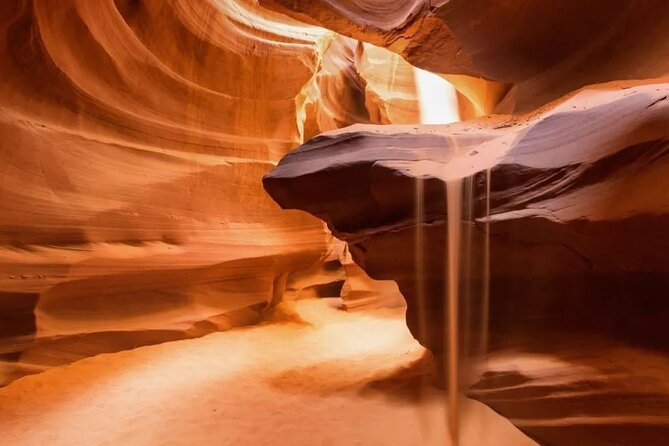 Las Vegas：Upper Antelope Canyon, Horseshoe Bend with Lunch - Lake Powell Overlook: A Quick Scenic Break That Helps the Drive