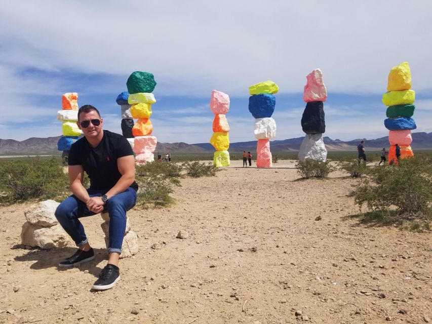 Las Vegas: Valley of Fire and Red Rock Canyon Day Trip - Getting picked up on the Strip without stress