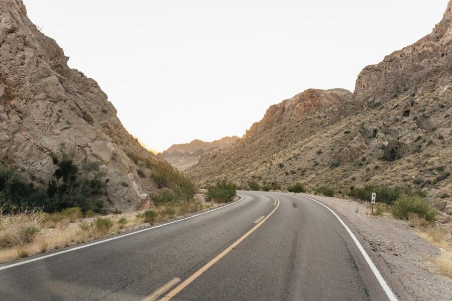 Las Vegas: Valley of Fire Guided Hike with Drinks and Snacks - Who this hike is best for (and who should skip it)