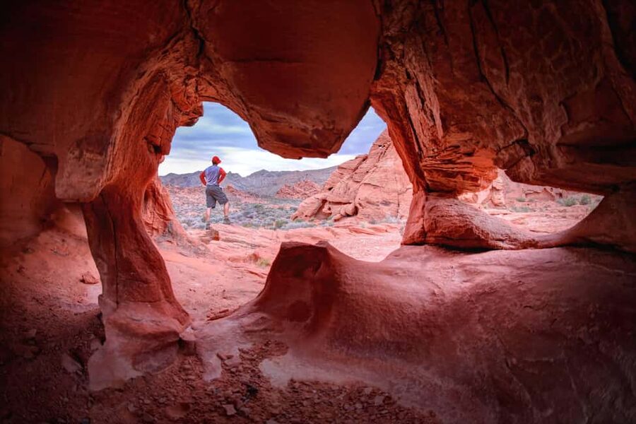 Las Vegas: Valley of Fire State Park Guided Tour - The quick warm-up stop in Beehives, Nevada