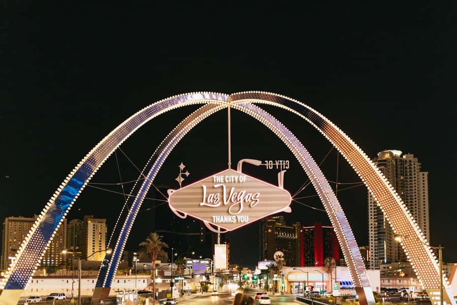 Las Vegas: Vegas After Dark Night Tour with Free Drink (21+) - Key things that make this tour worth your time