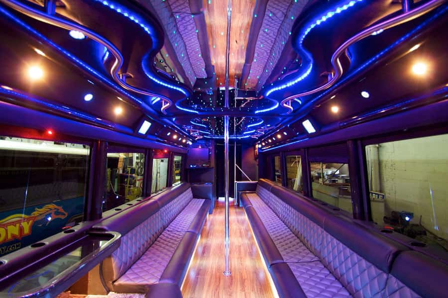 Las Vegas: VIP Club Crawl with Party Bus and Drinks - VIP Fast Track: How Express Club Entry Works