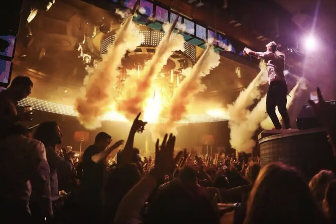 Las Vegas: VIP Club Crawl with Party Bus, Express Entry & Drinks - Who this Las Vegas VIP club crawl is best for