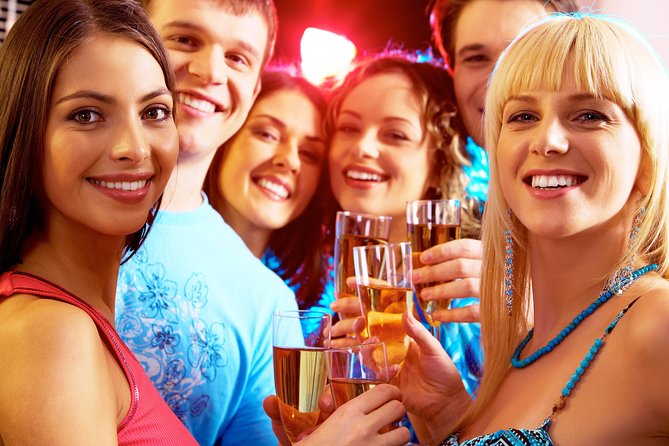 Las Vegas VIP Nightclub Party Bus Crawl - The $54 party bus value in the real world