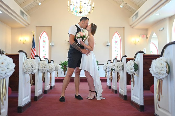 Las Vegas Wedding at A Special Memory Wedding Chapel - Minister, languages, and the type of wedding you’re planning