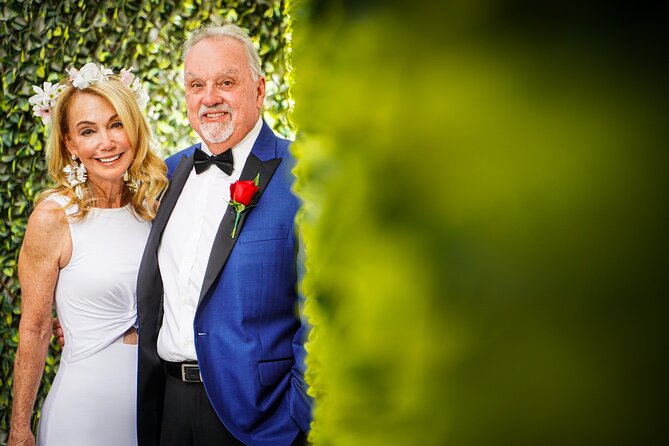 Las Vegas Wedding at The Little Vegas Chapel including Limousine Transportation - Your wedding photos and ceremony video: what you’ll take home