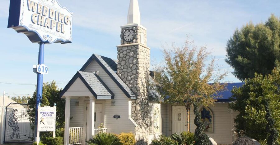 Las Vegas: Wedding or Vow Renewal at Graceland Chapel - Key highlights worth knowing