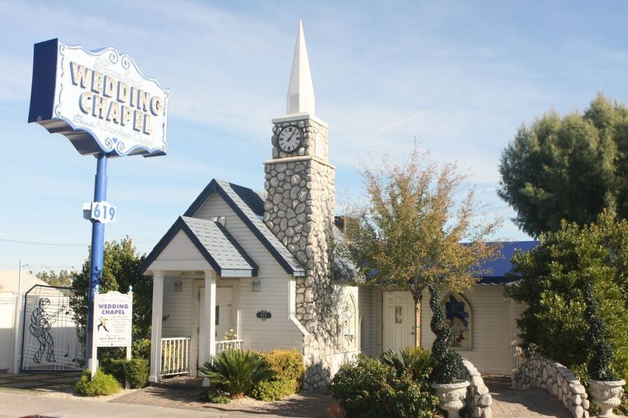 Las Vegas: Wedding or Vow Renewal at Graceland Chapel - Graceland Chapel on the Las Vegas Strip: what you’re really booking