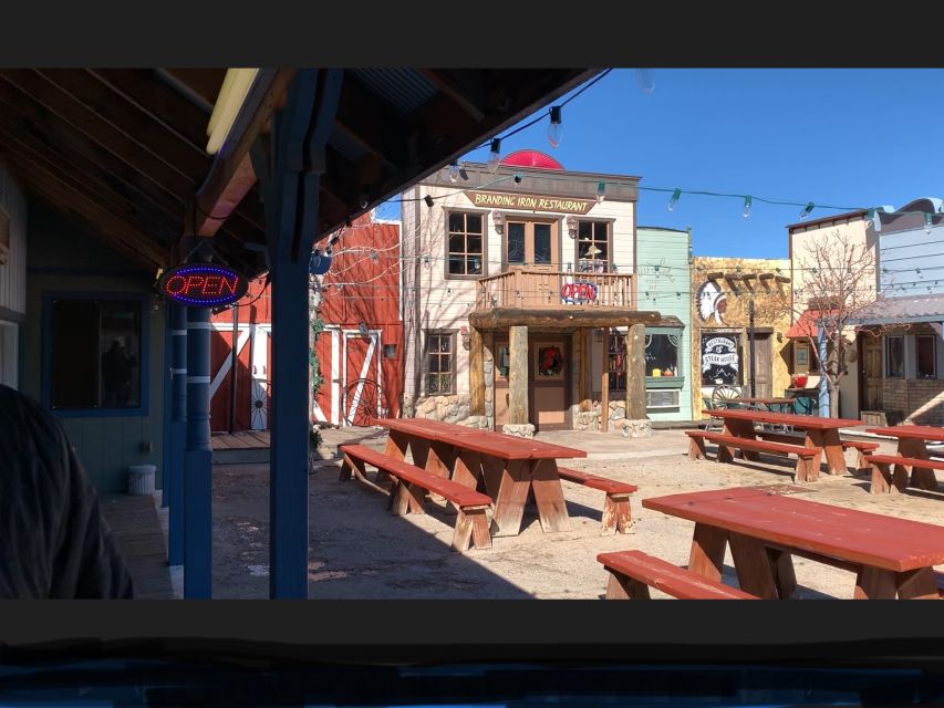 Las Vegas/Williams/Tusayan/Grand Canyon: One-Way Shuttle - The Guide and the Human Side of the Ride