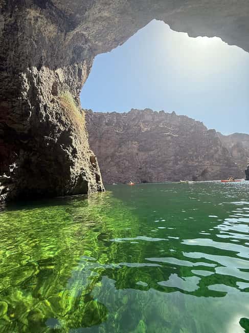 Las Vegas/Willow Beach: Guided Kayak Tour to Emerald Cave - Willow Beach to Emerald Cave: what this day trip really feels like
