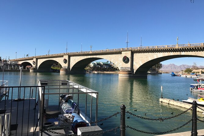 London Bridge and English Village Tour Small Group - A Bridge From the 1830s, Plus an English Town in the Desert