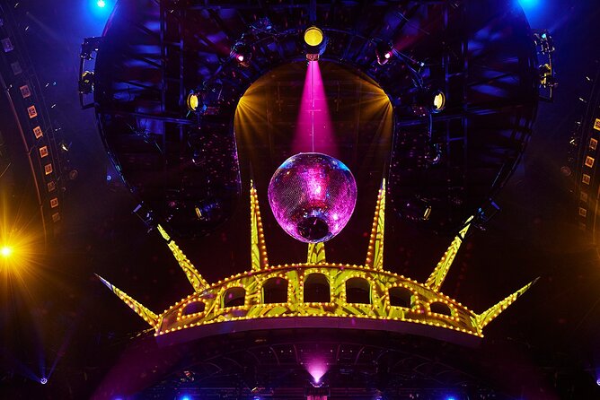 Mad Apple by Cirque du Soleil at New York New York Hotel and Casino - Pre-show party in the casino: where the atmosphere starts