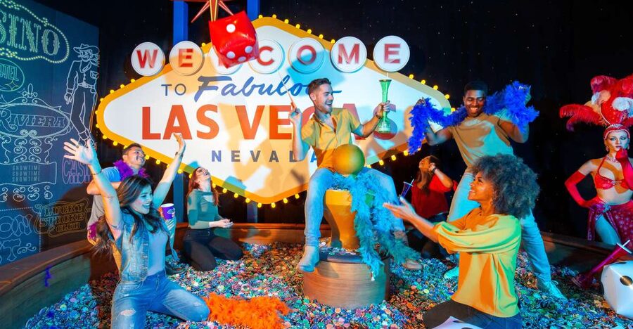 Madame Tussauds Wax Museum Las Vegas - The Vegas Set Pieces: Miley, Queen Bey, Steve Aoki, and More