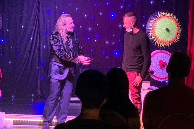 Magic Up Close Early Show at Las Vegas Magic Theater - Family-friendly without being boring