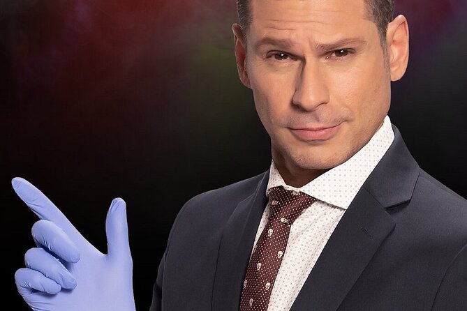 Mike Hammer Comedy Magic Show at the Four Queens Hotel - Quick hits before you go