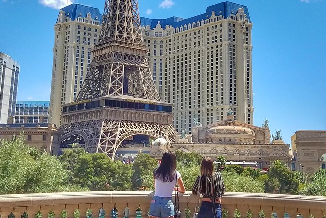 Must-See Spots Vegas Strip Walking Tour - Why this Strip tour feels like a local’s day plan